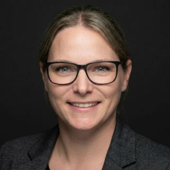 Noémie Nucerit Porträt Noémie Nucerit Porträt